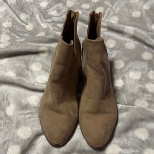 Tan So Ankle Boots